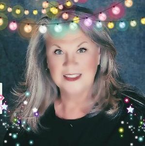 Meet your Posher, Caye